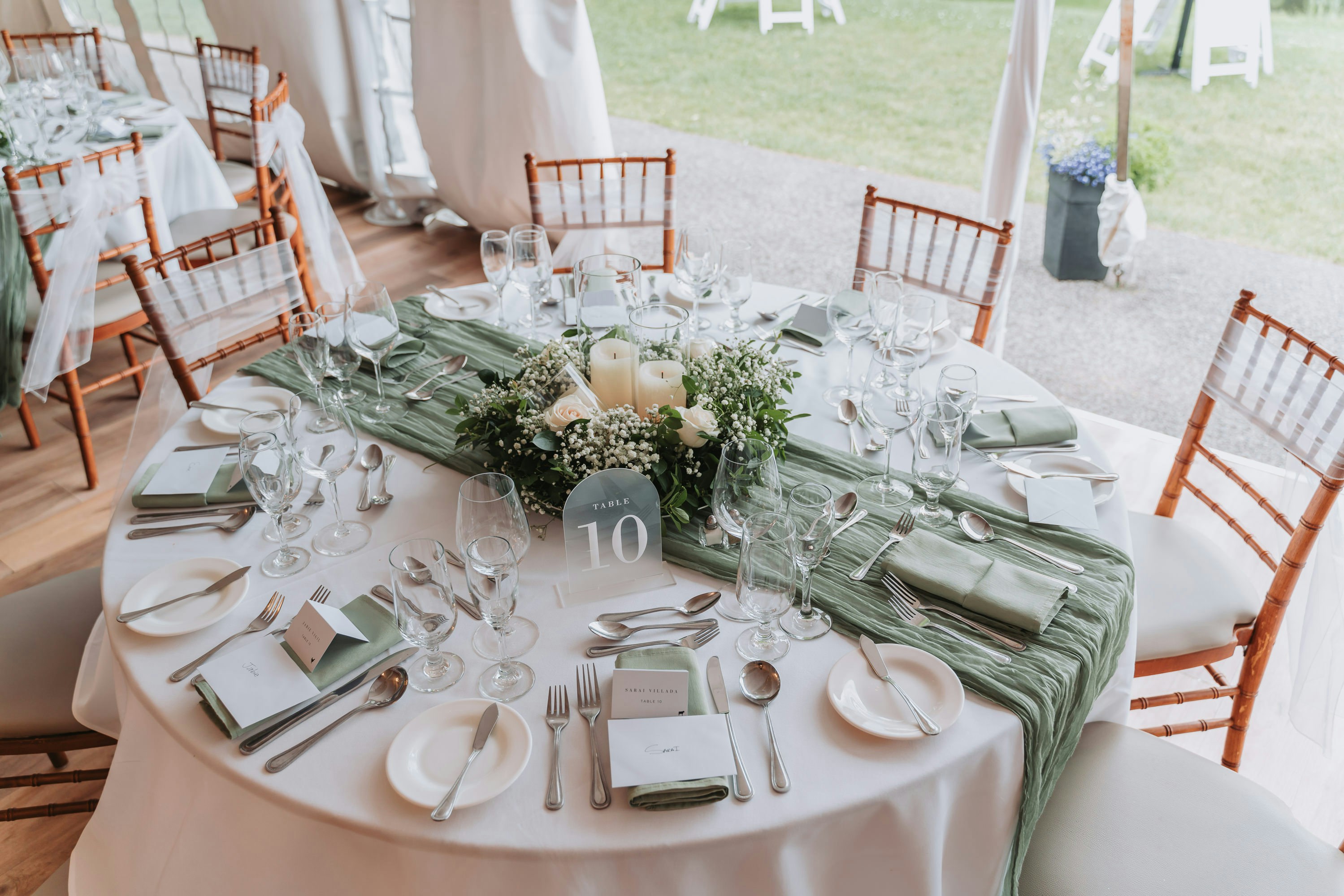 Wedding reception table seating